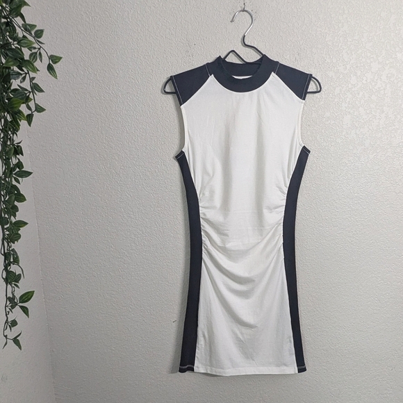 NWT Anthropologie Daily Practice Black  White Colorblock Mini Dress Slim Fit S - Picture 1 of 12